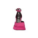 Fuxia elöl zárt platform szatén szandál