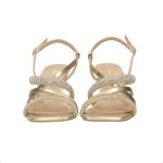 Arany színű, elöl nyitott szandál, strasszkövekkel díszített keresztpánttal, valódi bőr talprésszel