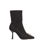 Fekete enyhén sztreccs anyagú bokacsizma, orrán kör strasszköves díszítéssel