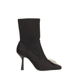   Fekete enyhén sztreccs anyagú bokacsizma, orrán kör strasszköves díszítéssel