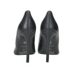 Fekete színű ecobőr tűsarkú cipő